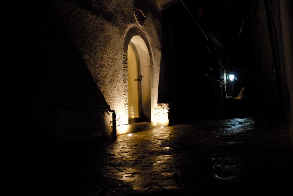 Kaaba - Aragon Home Holiday Montalbano Elicona Exterior photo